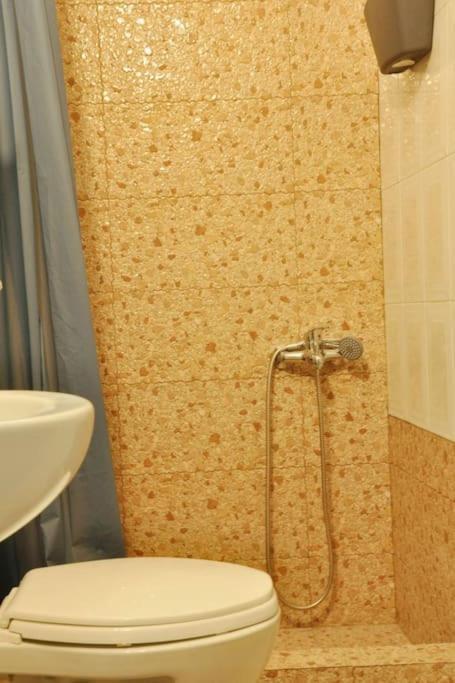Tasoulashome 1-Μονοκατοικια Με Αυλη Comotini Exterior foto